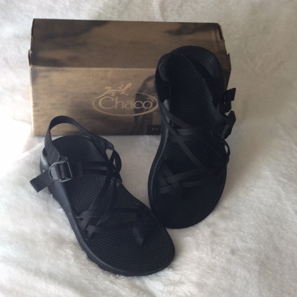 Chaco ZX2 black Noir sandal